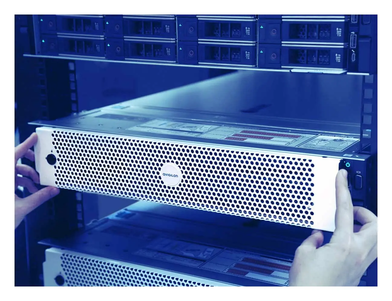 Avigilon AINVR-PRM-PLUS-128TB 128TB NVR Kayıt Cihazı — görsel 2